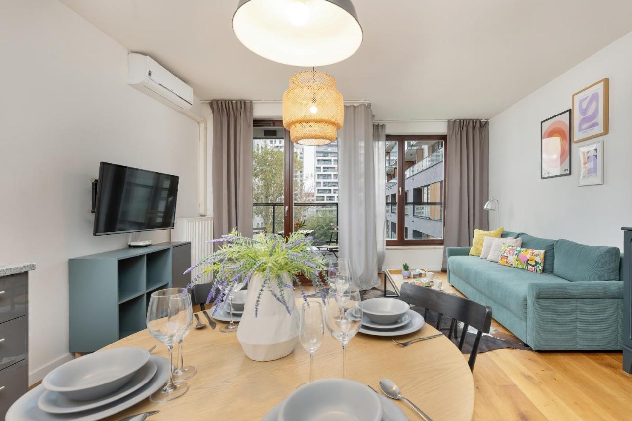 Siedmiogrodzka Air-Conditioned Apartment With Balcony Wola By Noclegi Renters Varşovia Exterior foto